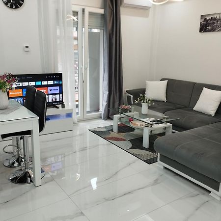Λαμπερό Διαμέρισμα 2 Салоники Экстерьер фото